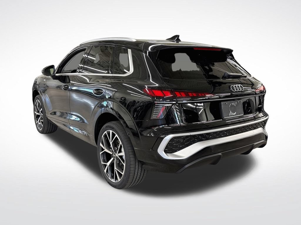 New 2026 Audi Q3 quattro 2.0T AWD/4WD image 3