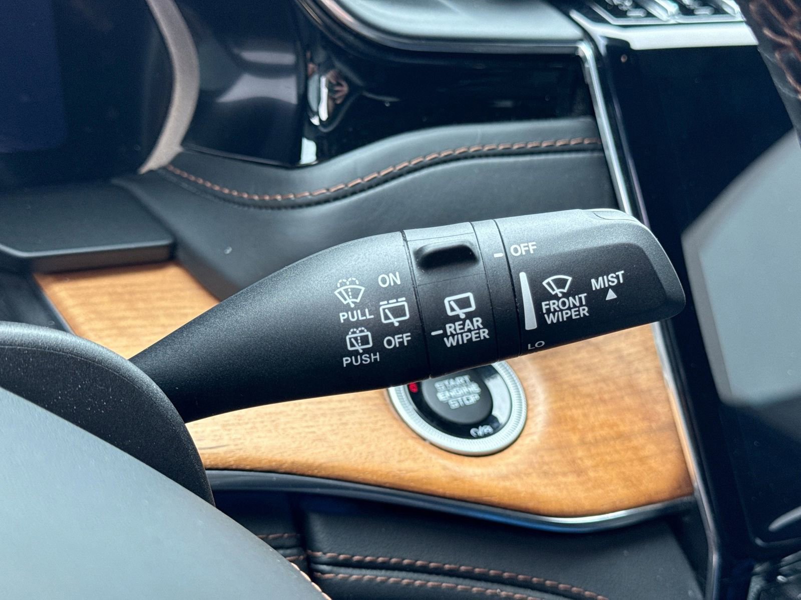 Used 2023 Jeep Grand Cherokee Summit image 29