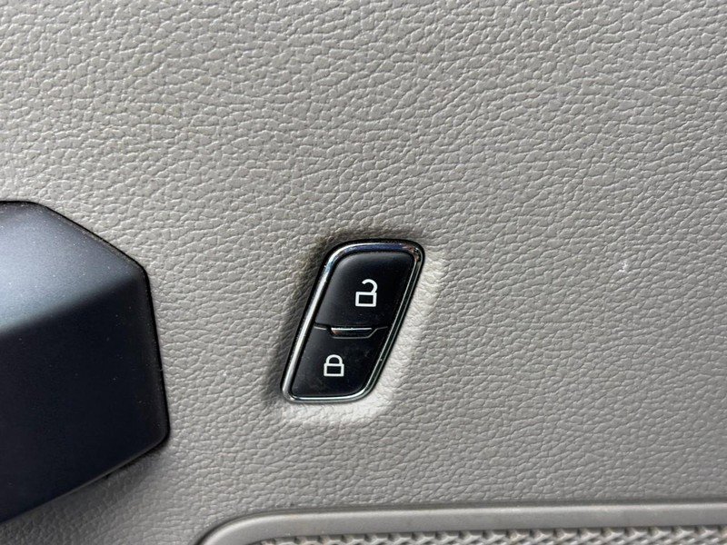 Used 2020 Ford F150 XLT w/ Max Trailer Tow Package image 26