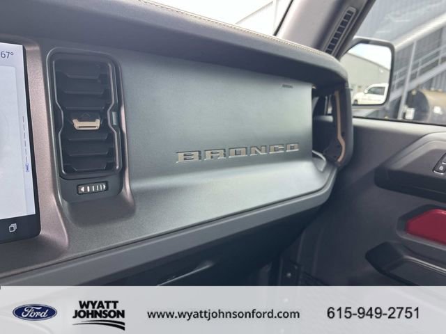 Used 2025 Ford Bronco Badlands AWD/4WD image 13