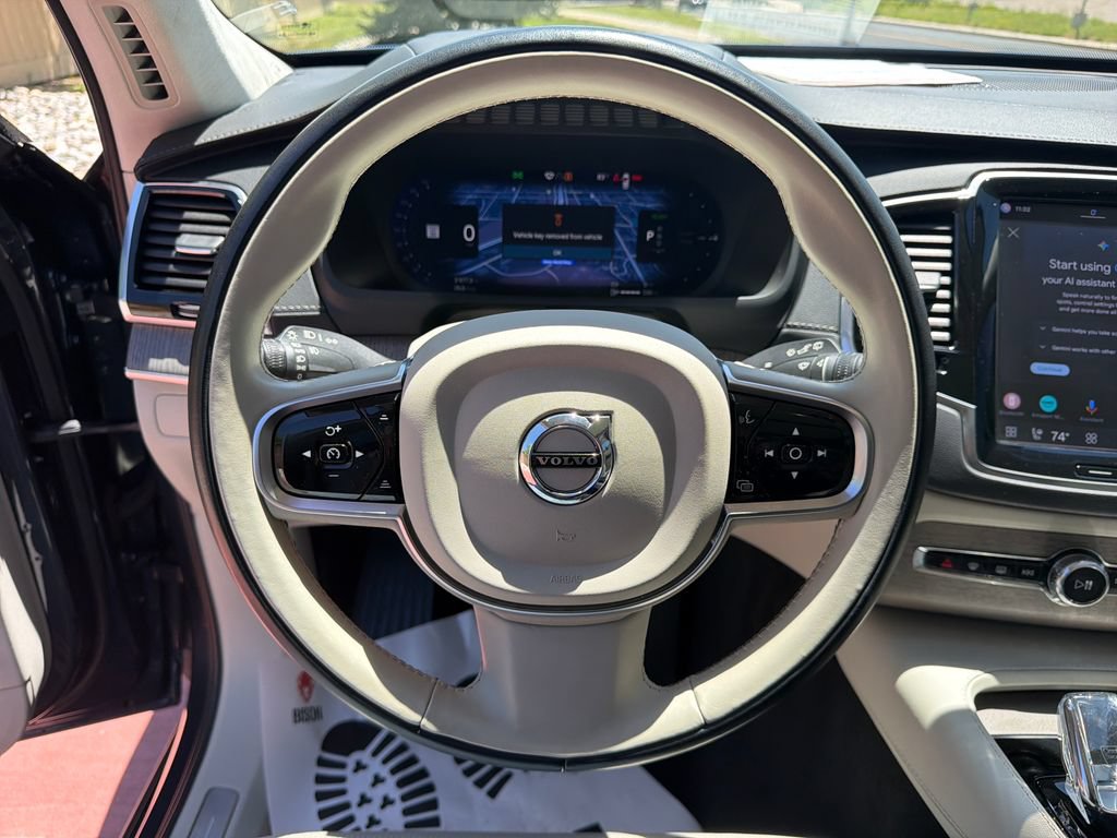 Used 2023 Volvo XC90 T8 Ultimate w/ Lounge Package AWD/4WD image 17