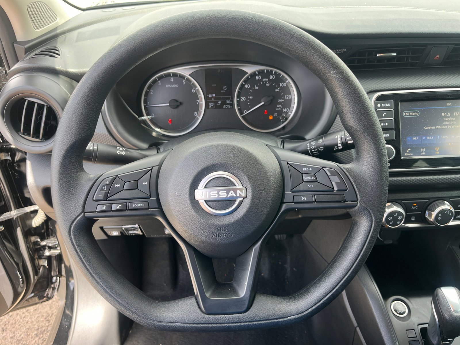 Used 2025 Nissan Kicks Play S image 9