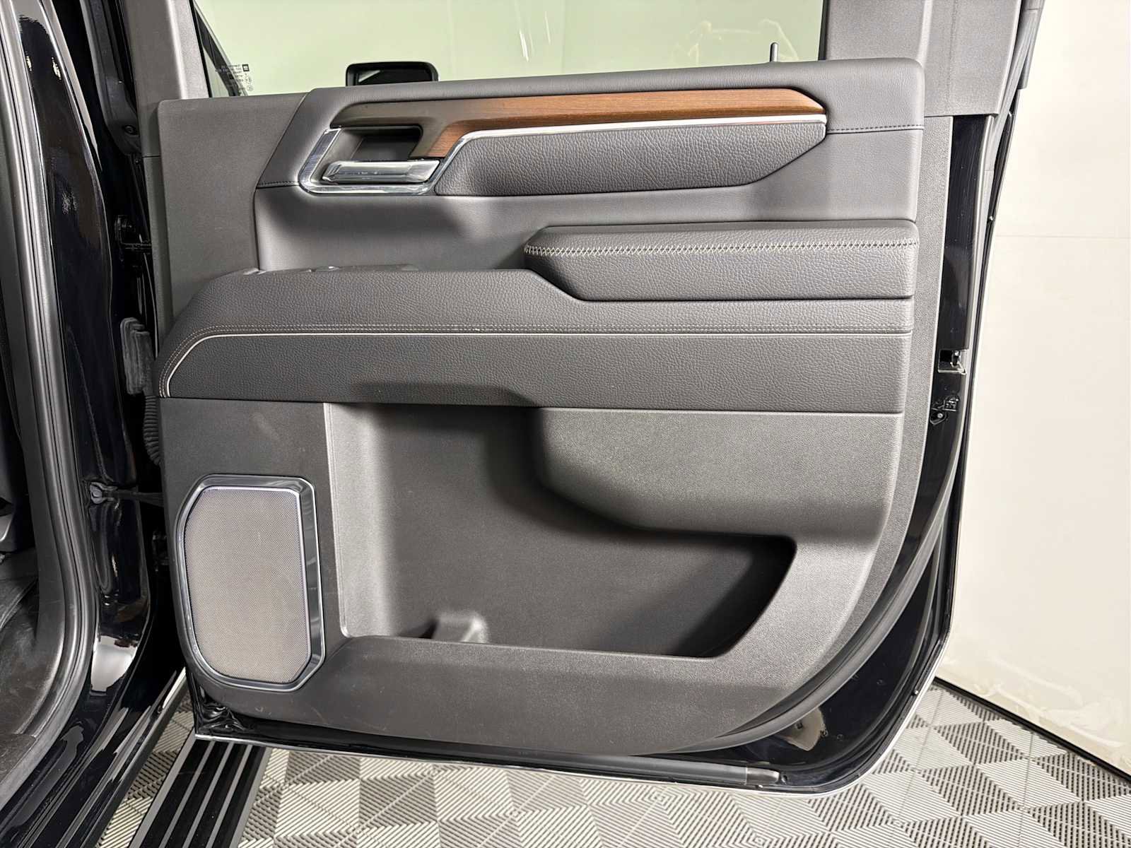 Certified 2024 GMC Sierra 2500 Denali image 16