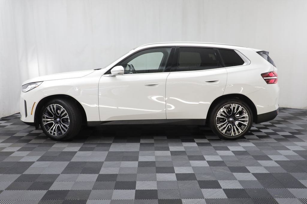Certified 2025 BMW X3 xDrive30 w/ Convenience Package AWD/4WD image 4