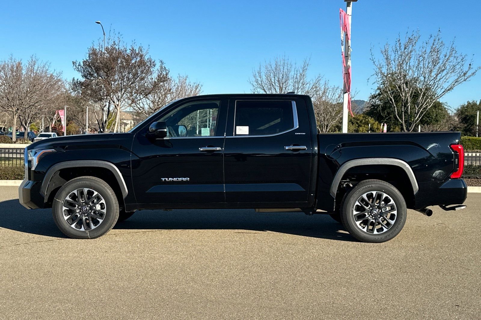 New 2026 Toyota Tundra Limited AWD/4WD image 9