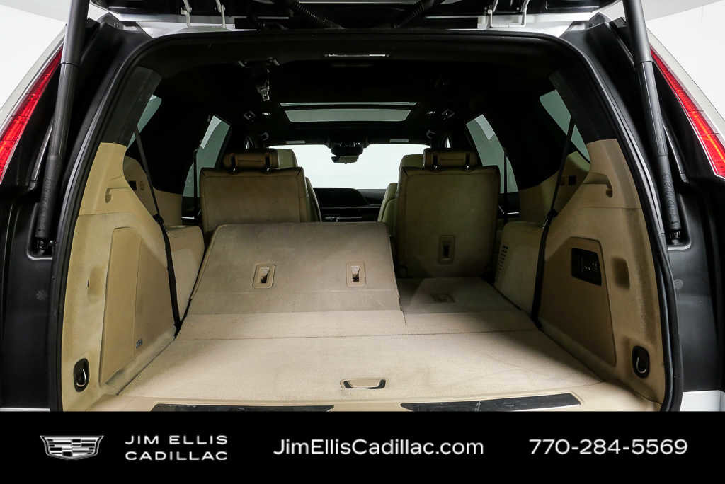 Used 2024 Cadillac Escalade Premium Luxury image 32