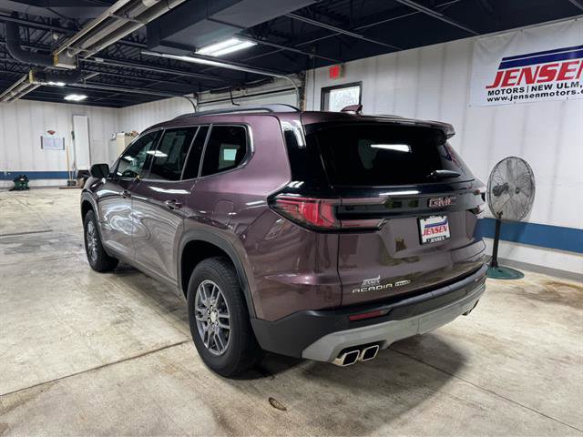 Used 2025 GMC Acadia Elevation AWD/4WD image 6