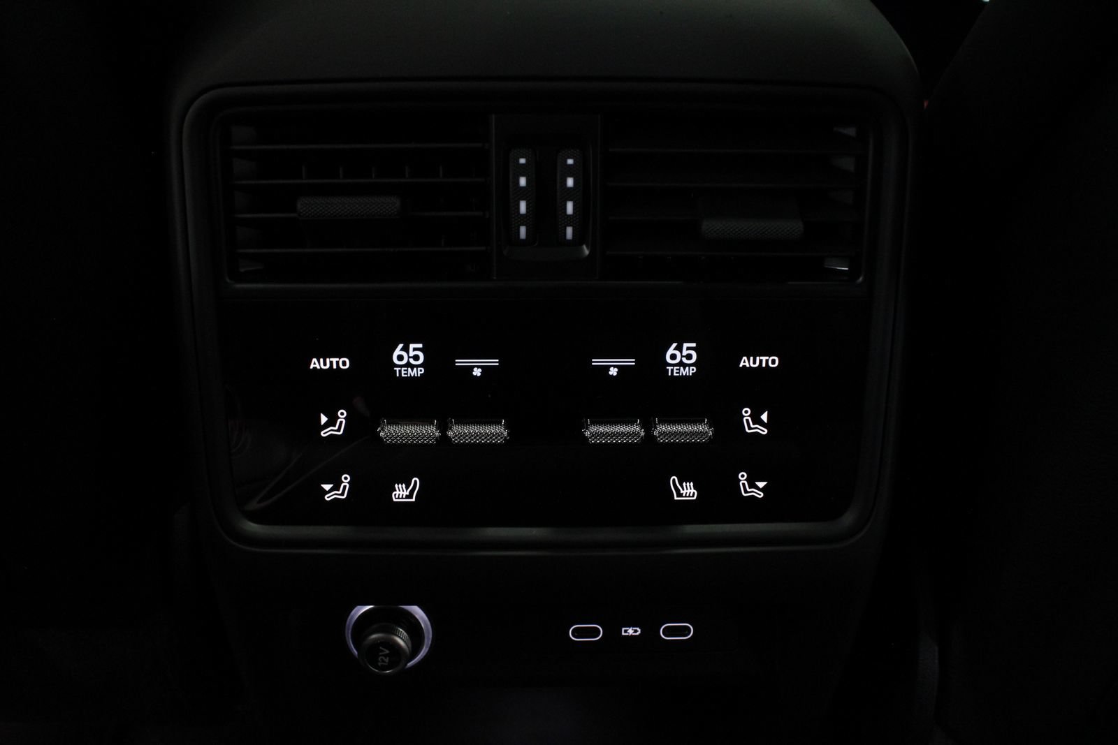 New 2026 Porsche Cayenne AWD/4WD image 30