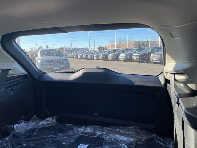 New 2026 Volvo XC90 T8 Plus w/ Protection Package Premier AWD/4WD image 22