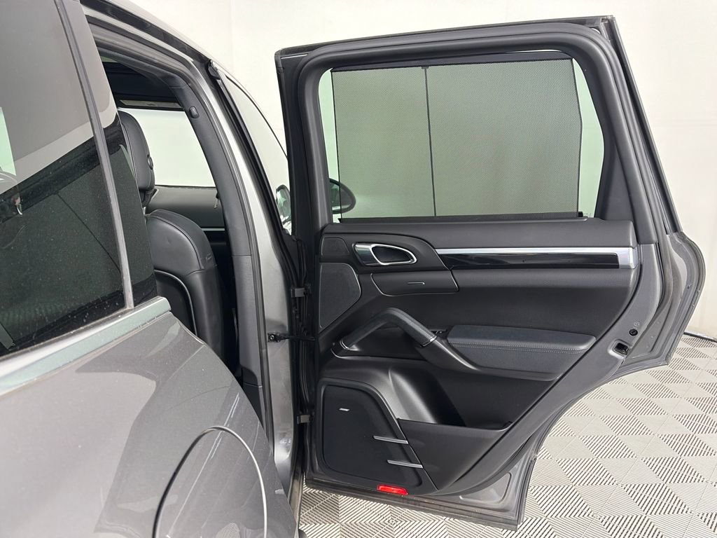 Used 2013 Porsche Cayenne image 26
