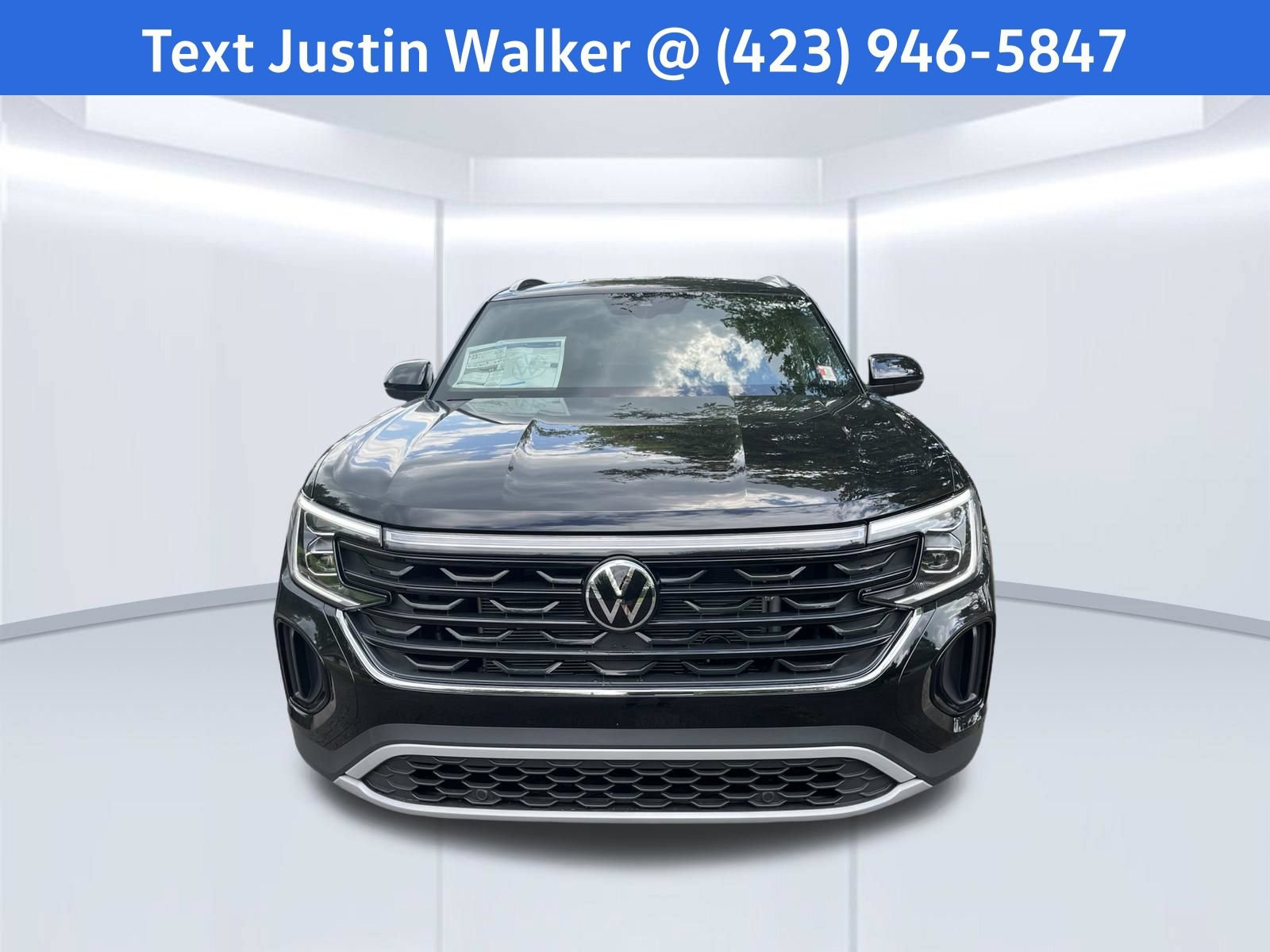 New 2026 Volkswagen Atlas Cross Sport SE FWD image 2