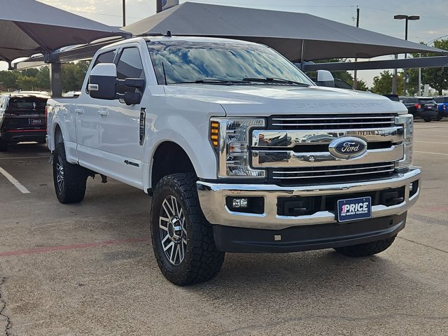 Used 2019 Ford F250 Lariat w/ Lariat Ultimate Package AWD/4WD image 3