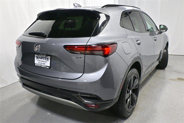 Certified 2022 Buick Envision Essence w/ Technology Package II image 3