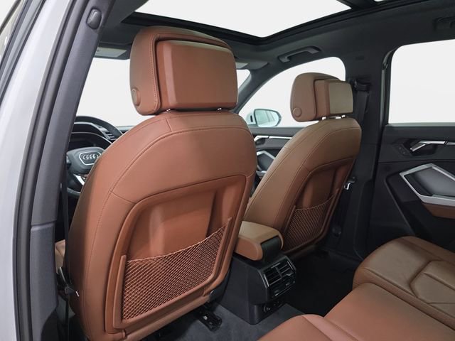 Used 2022 Audi Q3 2.0T Premium w/ Convenience Package AWD/4WD image 12