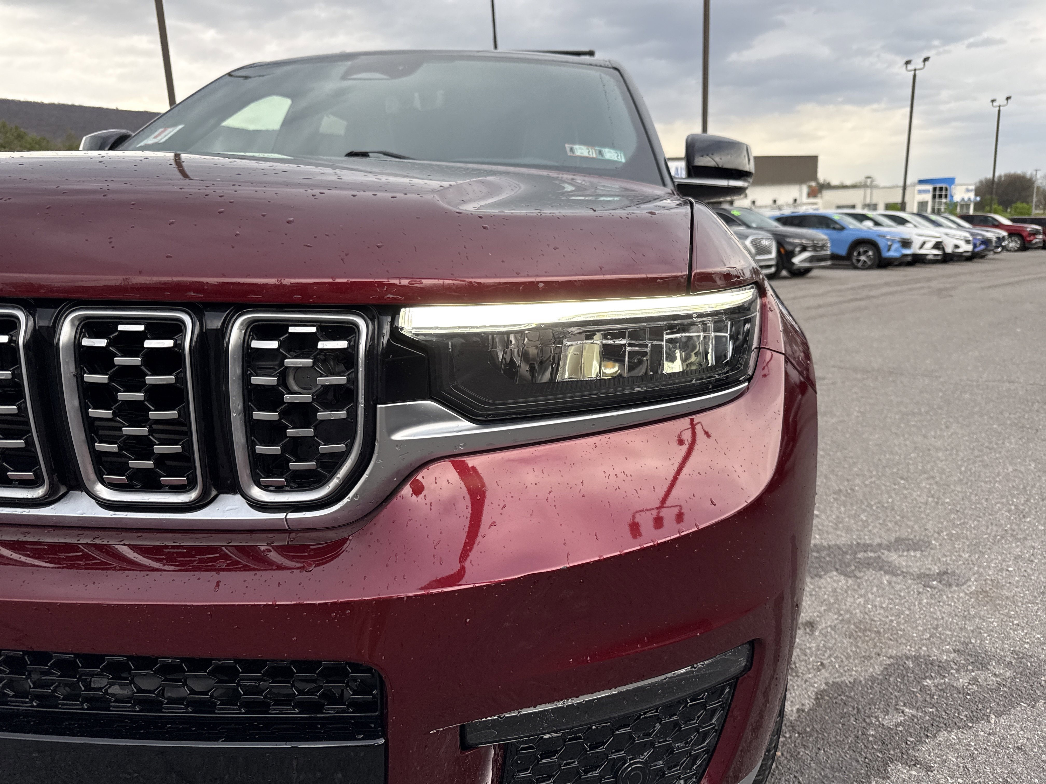 Used 2022 Jeep Grand Cherokee L Summit w/ Advanced Protech Group IV image 9