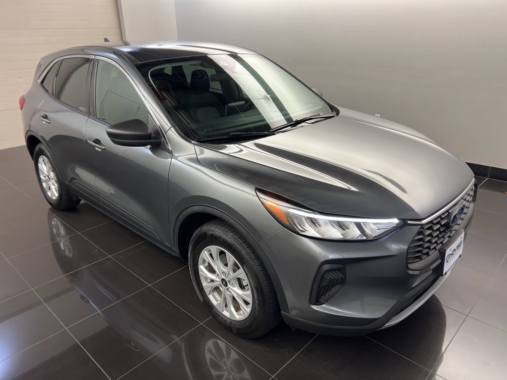Certified 2024 Ford Escape Active image 1