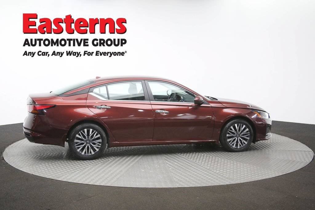 Used 2023 Nissan Altima 2.5 SV FWD image 43