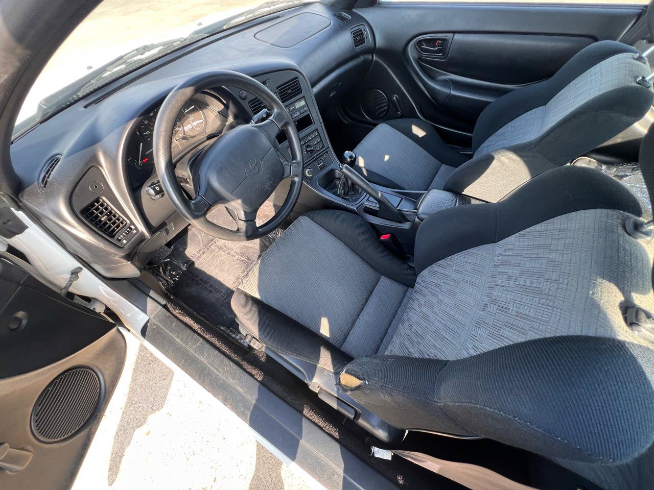 Used 1994 Toyota Celica ST FWD image 30