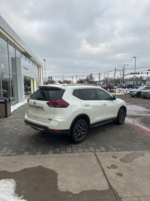 Used 2019 Nissan Rogue SV image 11