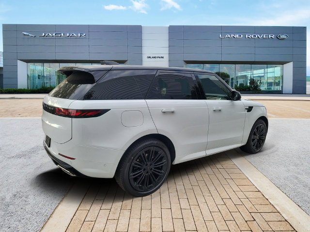 New 2027 Land Rover Range Rover Sport Dynamic SE AWD/4WD image 5