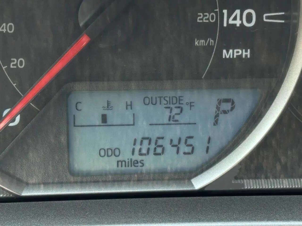 Used 2015 Toyota RAV4 XLE image 19