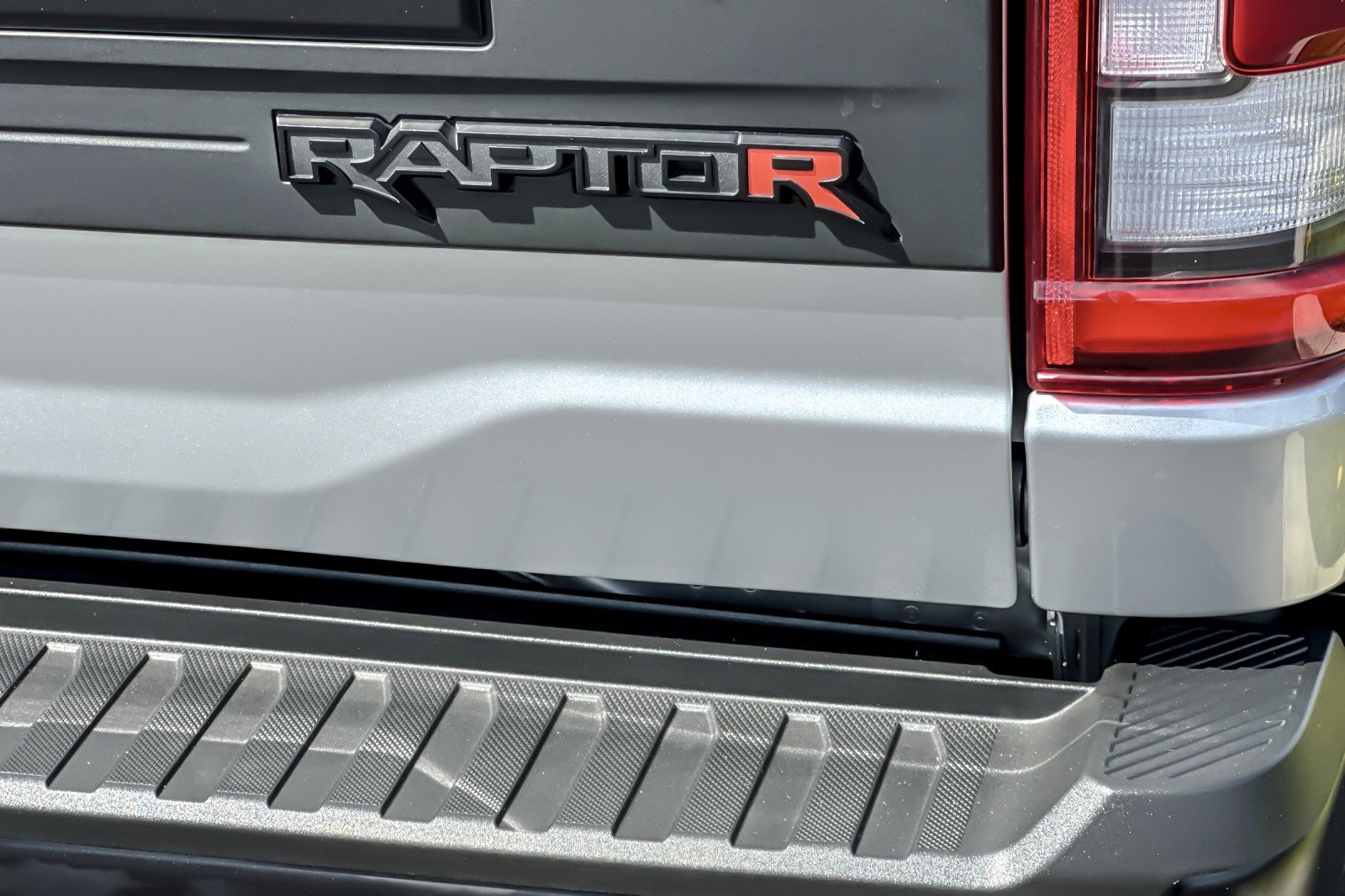 Used 2023 Ford F150 Raptor w/ Equipment Group 802A Raptor R AWD/4WD image 26