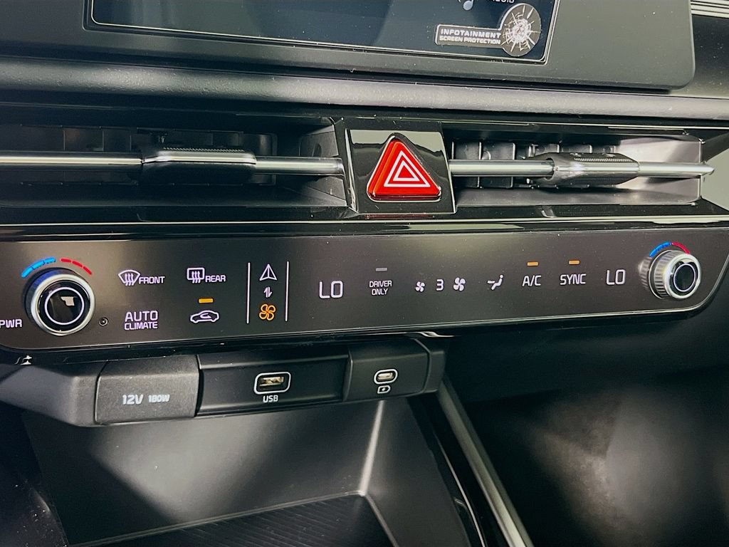 New 2026 Kia Niro LX FWD image 12