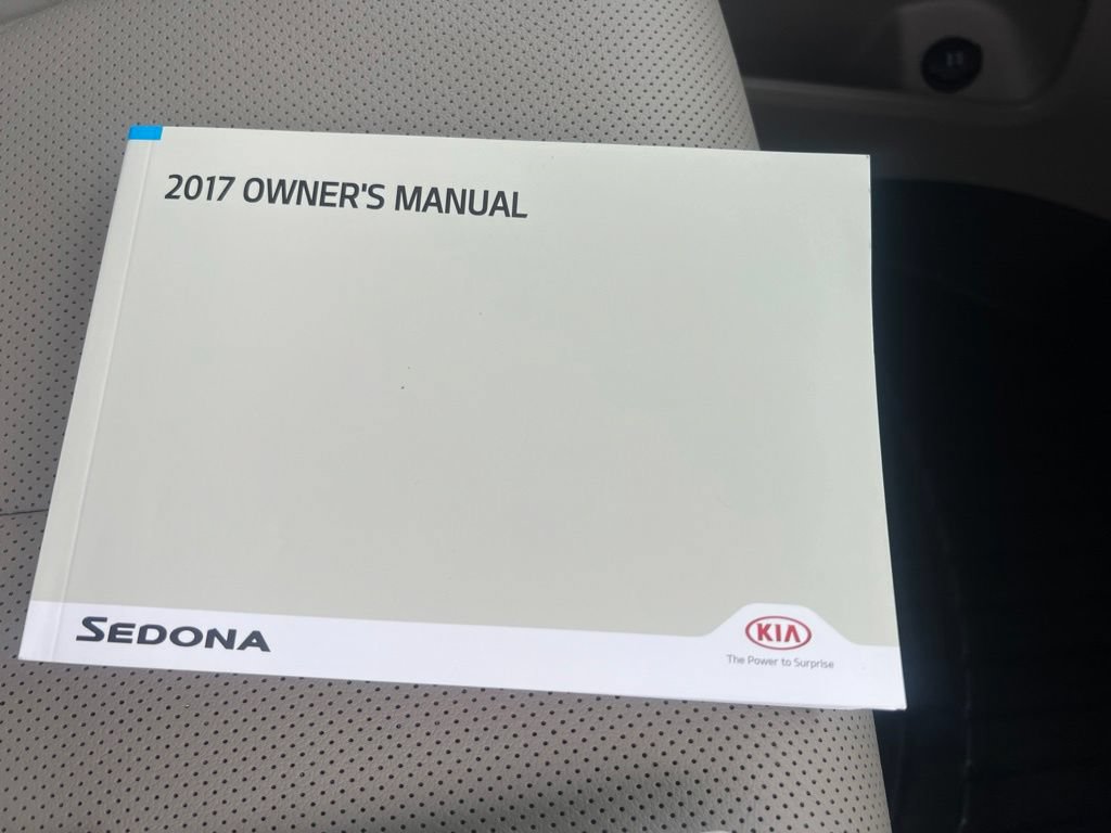 Used 2017 Kia Sedona EX FWD image 24