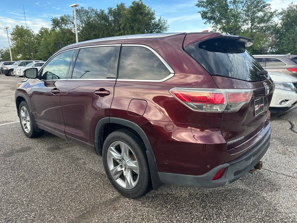 Used 2015 Toyota Highlander Limited AWD/4WD image 2