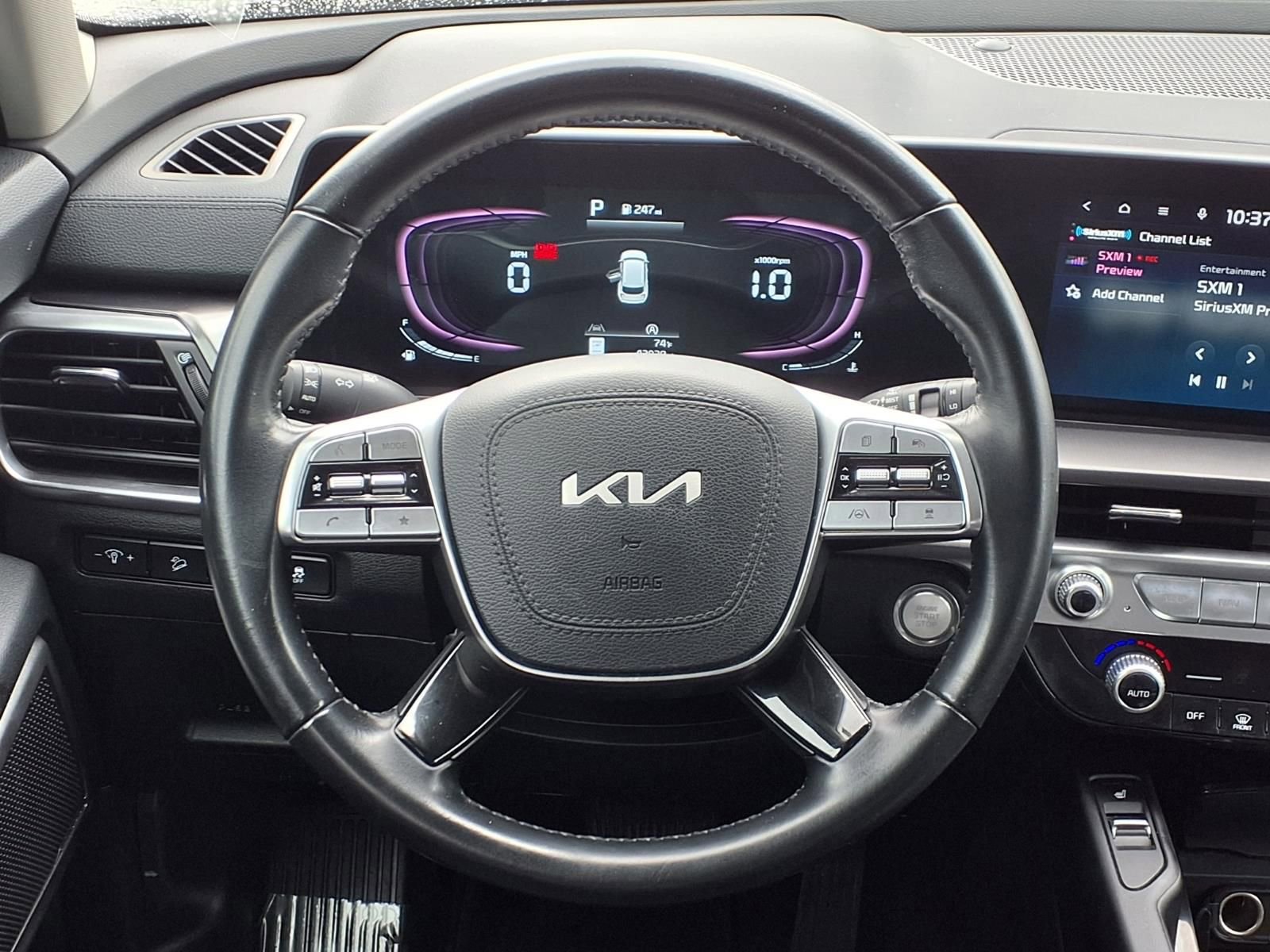 Used 2025 Kia Telluride S image 14