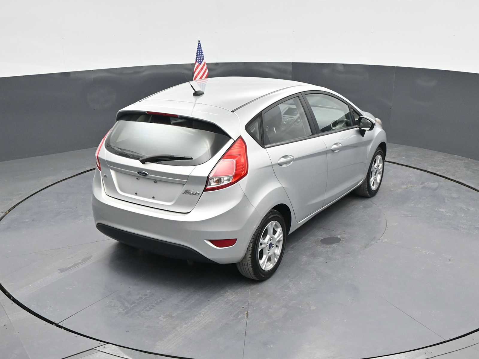 Used 2016 Ford Fiesta SE w/ Cold Weather Package FWD image 30