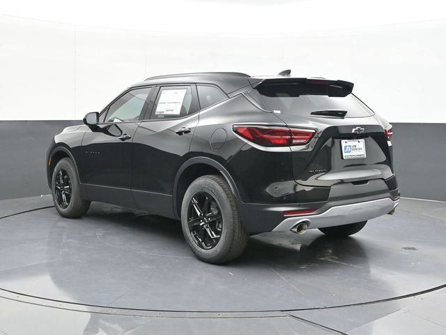 New 2025 Chevrolet Blazer LT w/ Midnight/Sport Edition FWD image 11