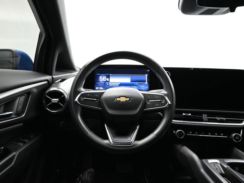 Used 2025 Chevrolet Equinox EV LT image 28