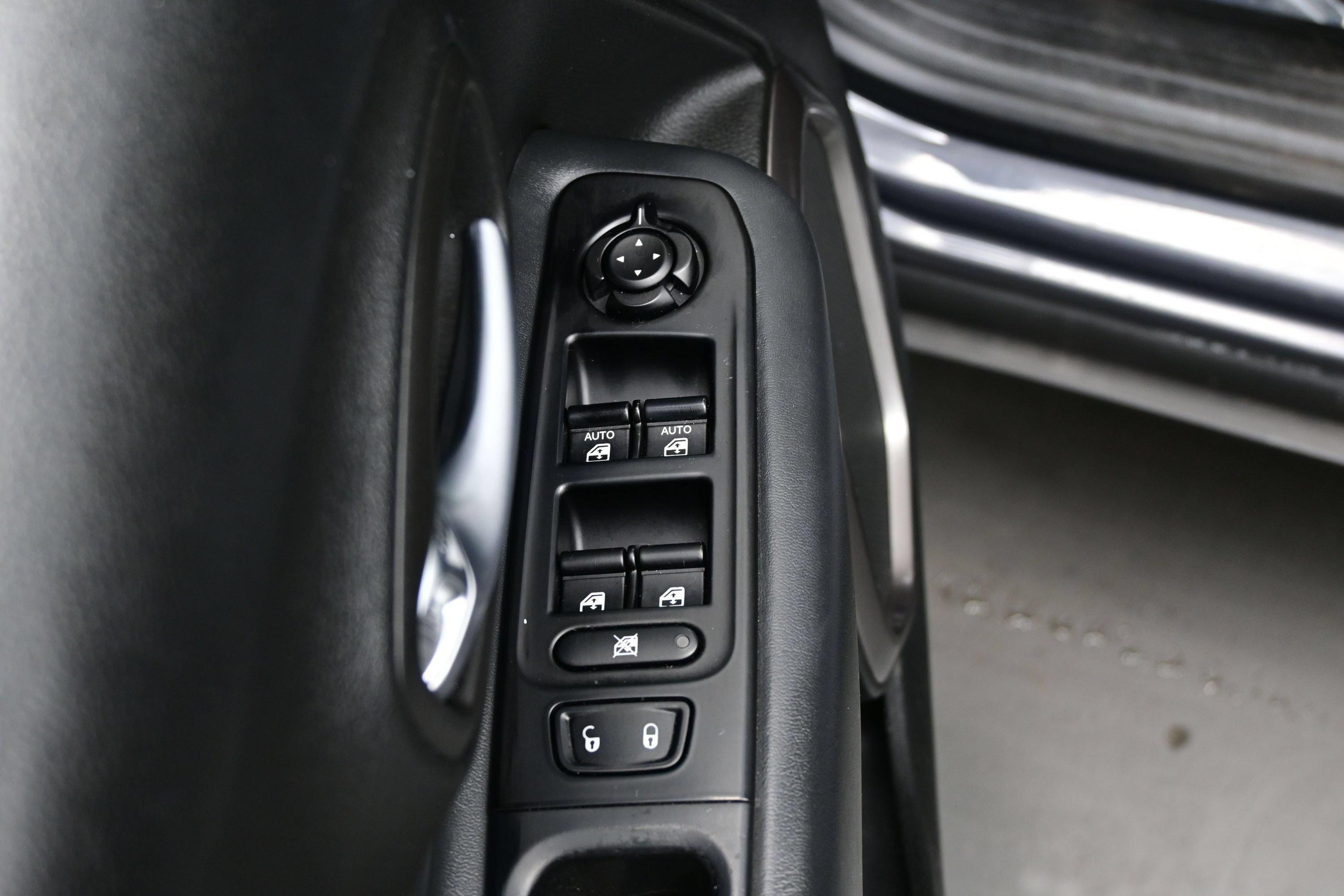 Used 2022 Jeep Renegade Latitude AWD/4WD image 10