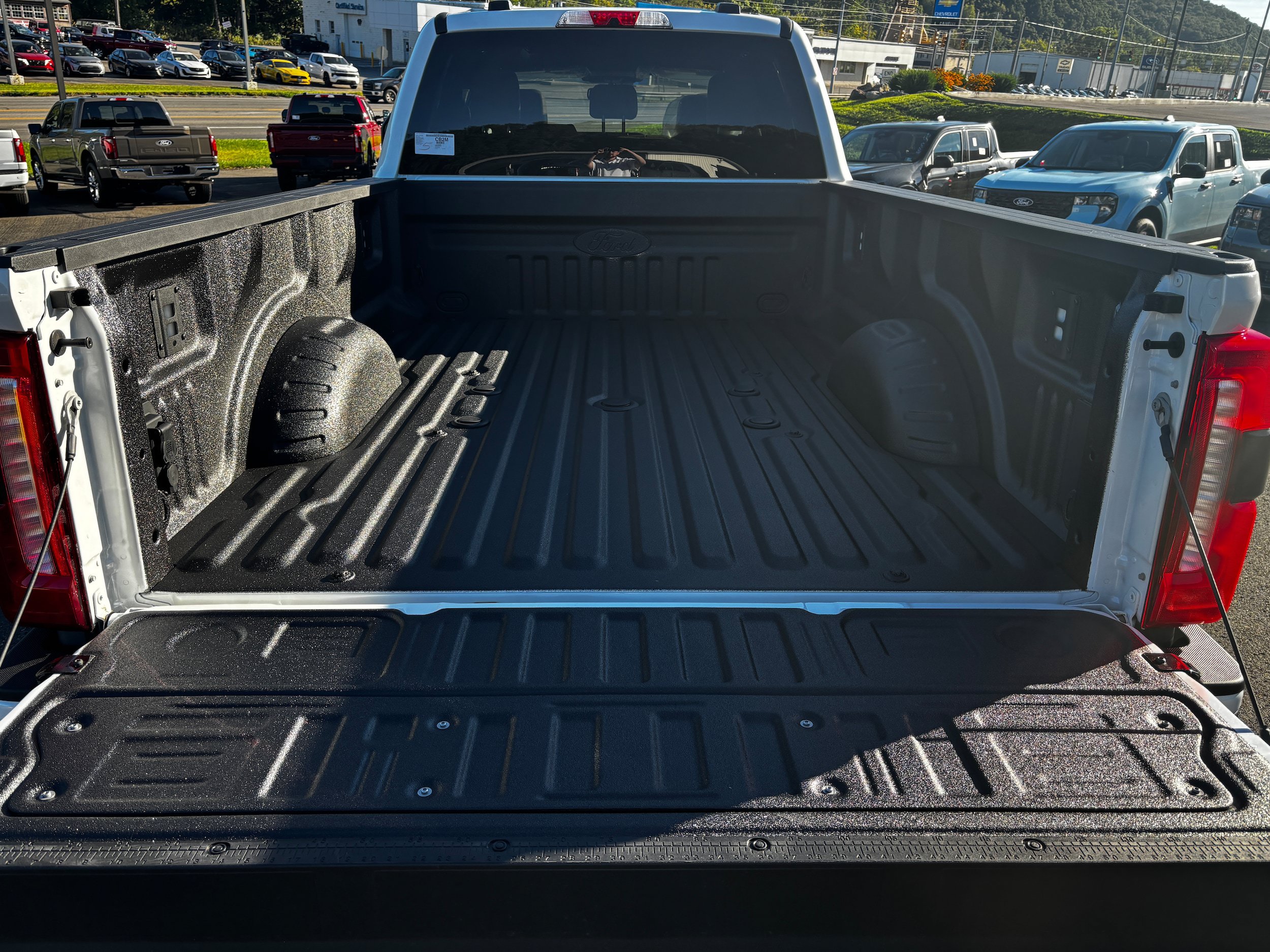 New 2027 Ford F350 Lariat w/ Black Appearance Package AWD/4WD image 7