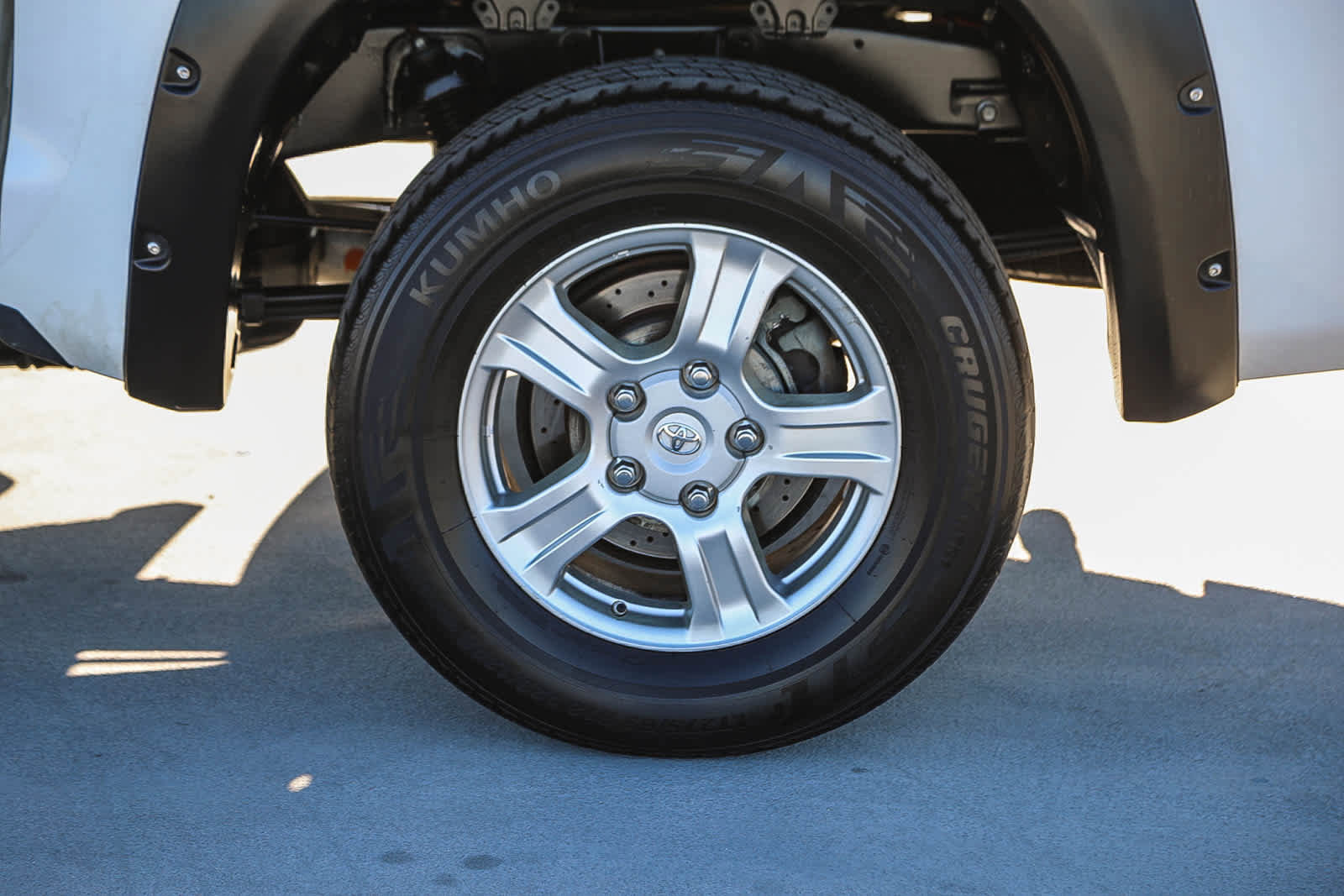 Used 2011 Toyota Tundra 2WD CrewMax w/ Tow Pkg image 11