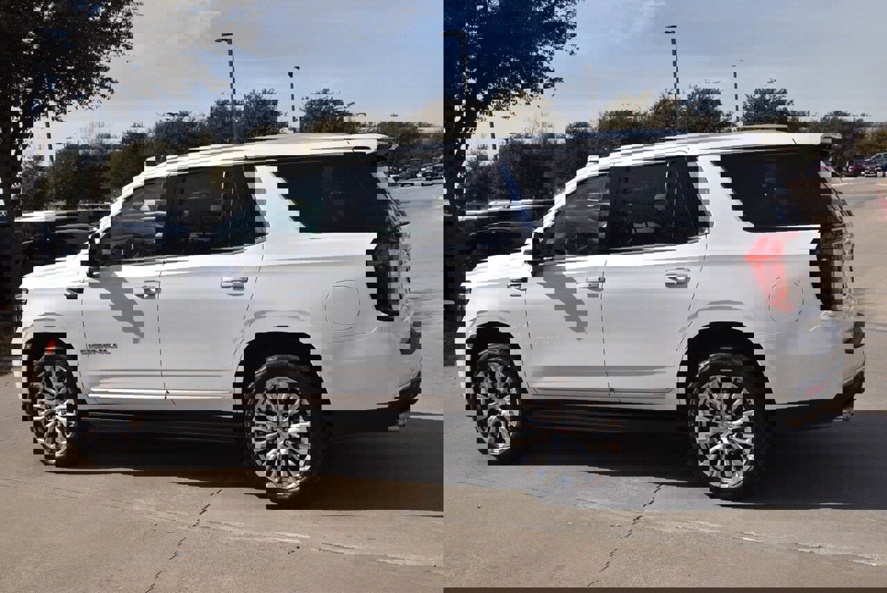 Used 2024 GMC Yukon Denali image 11