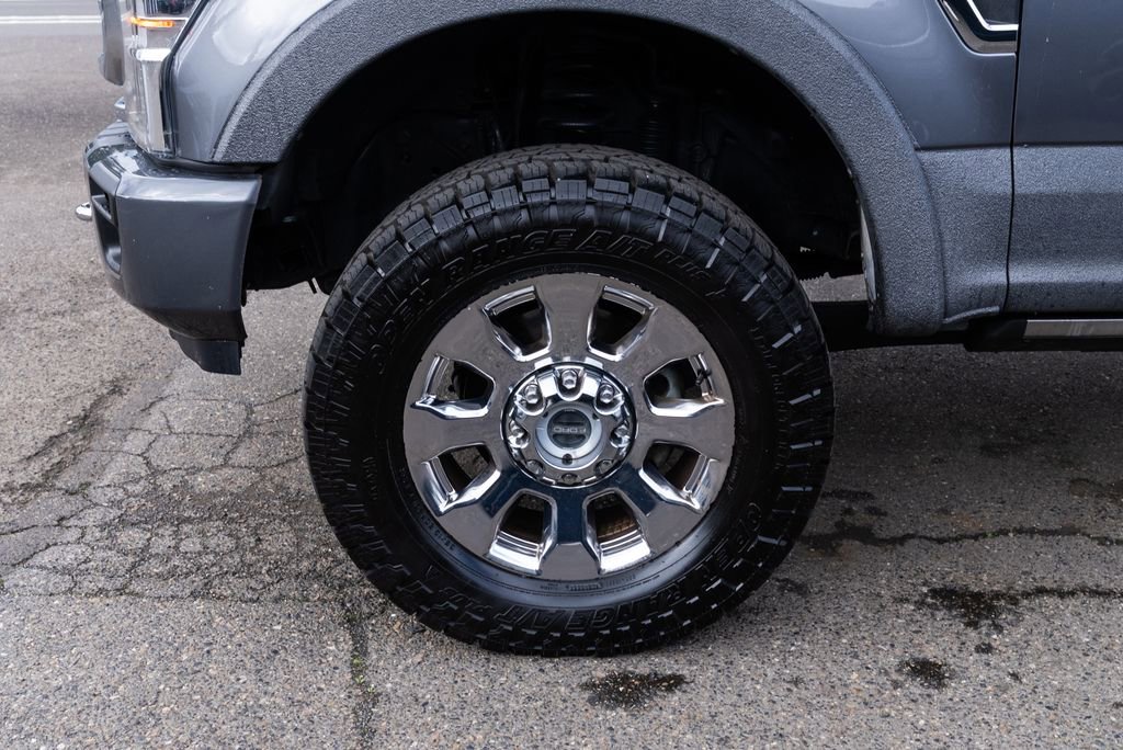 Used 2021 Ford F350 Platinum w/ Tremor Off-Road Package AWD/4WD image 4