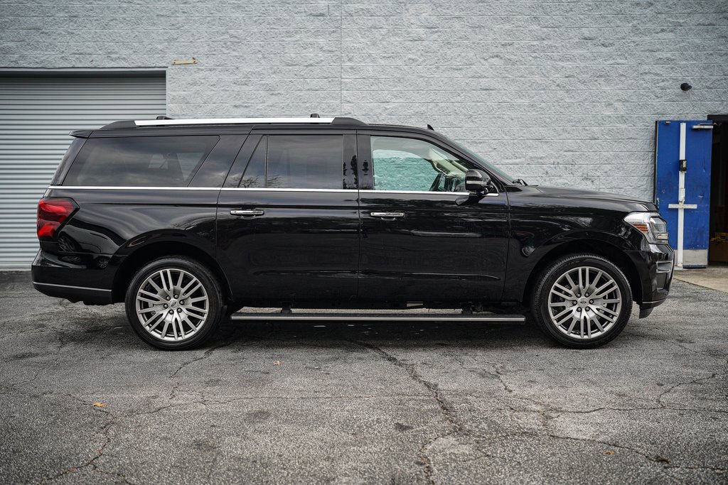 Used 2022 Ford Expedition Max Limited AWD/4WD image 18