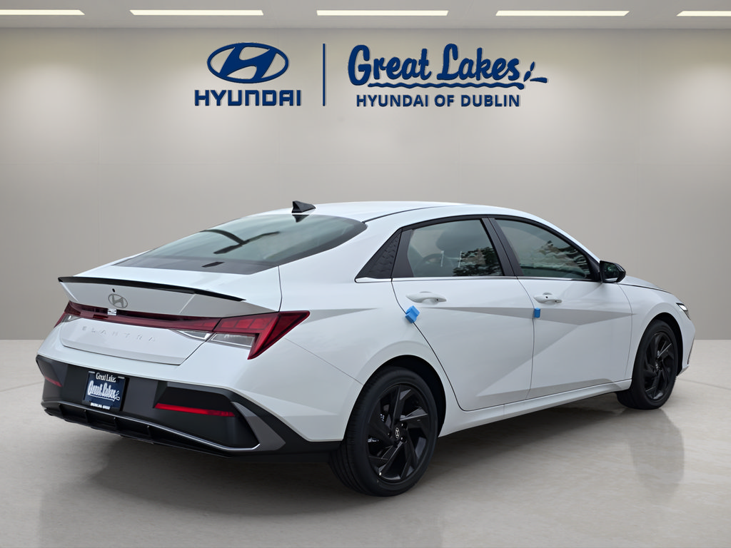 New 2026 Hyundai Elantra SEL Sport Premium FWD image 5