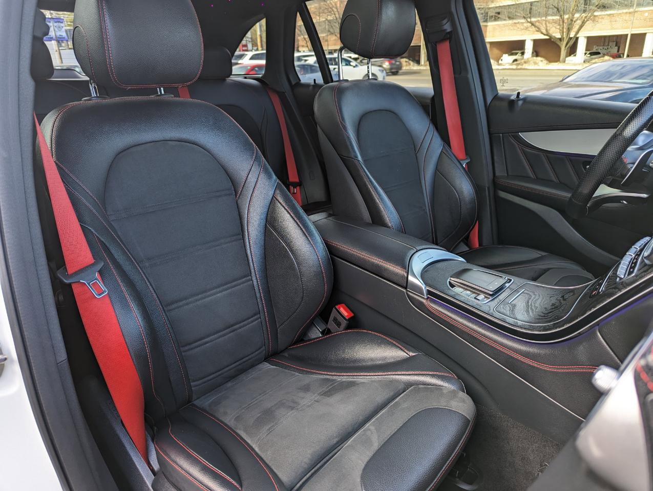 Used 2020 Mercedes-Benz GLC 43 AMG AMG GLC 43 4MATIC SUV image 31