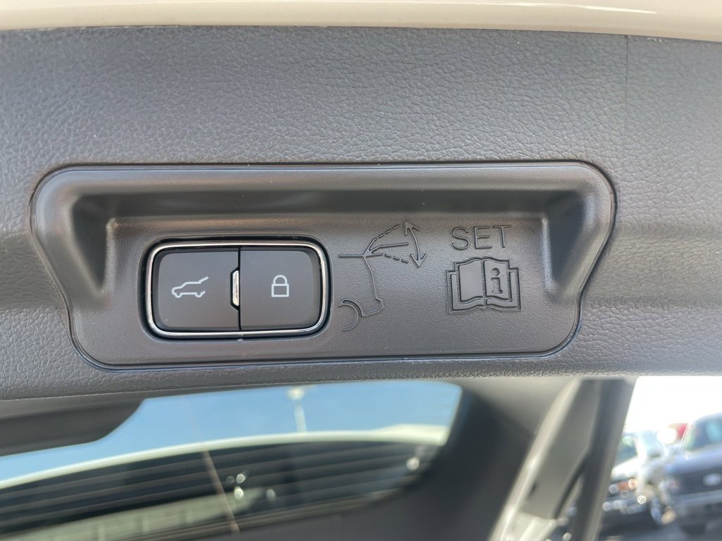 New 2026 Ford Explorer Tremor w/ Tremor Convenience Package image 37