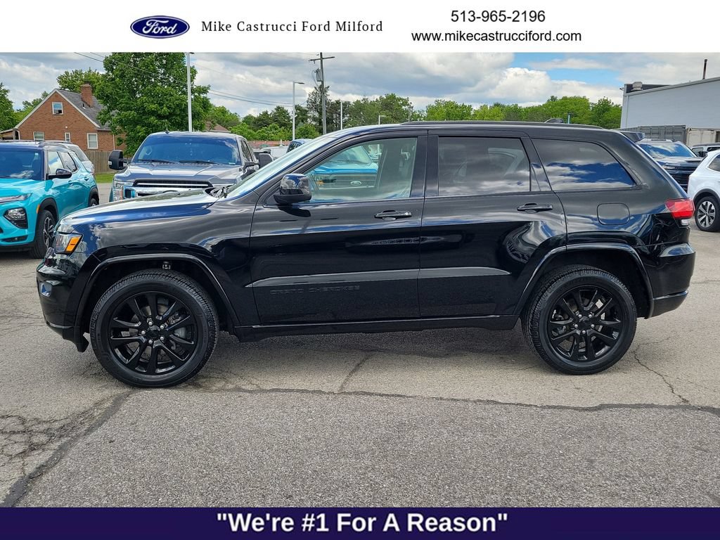 Used 2020 Jeep Grand Cherokee Altitude AWD/4WD image 2