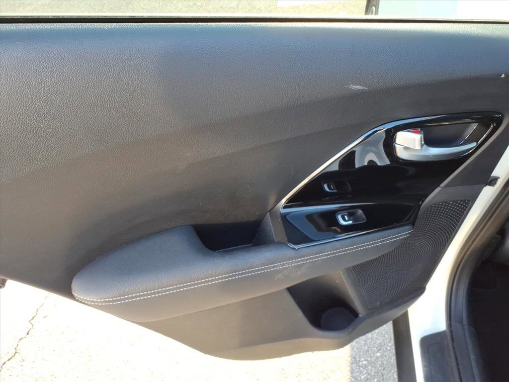 Used 2019 Kia Niro EX image 21