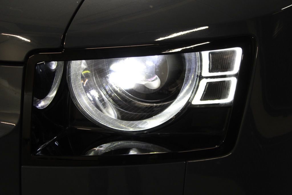Certified 2022 Land Rover Defender 90 X-Dynamic S AWD/4WD image 11