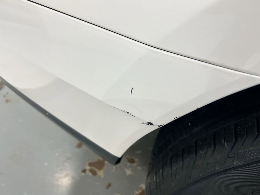 Used 2012 Cadillac SRX Luxury image 29