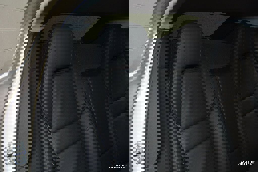 Used 2011 Porsche Panamera 4 AWD/4WD image 23