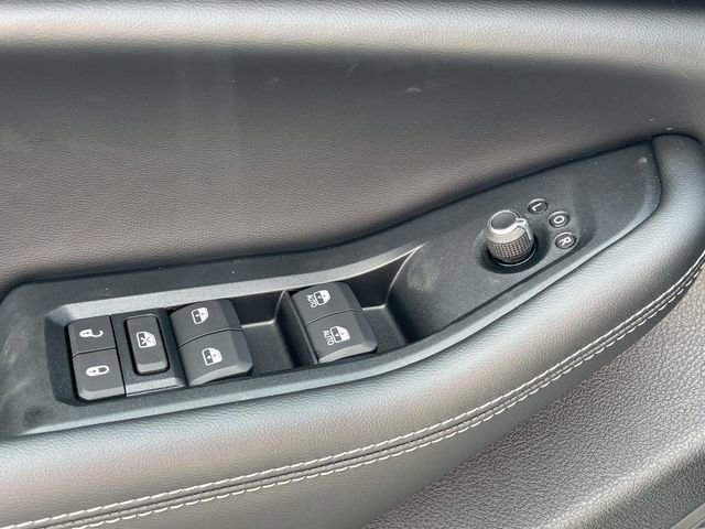 New 2026 Jeep Grand Cherokee Laredo AWD/4WD image 18