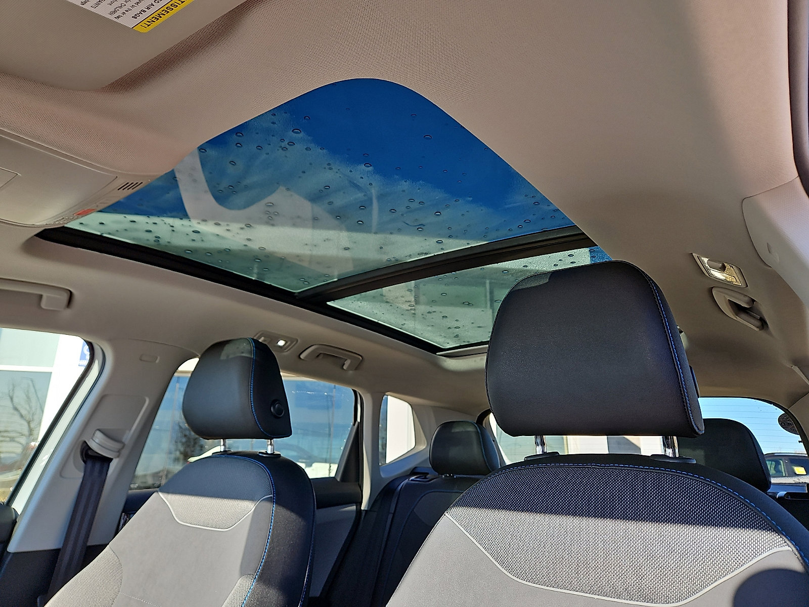 Certified 2024 Volkswagen Taos SE image 11