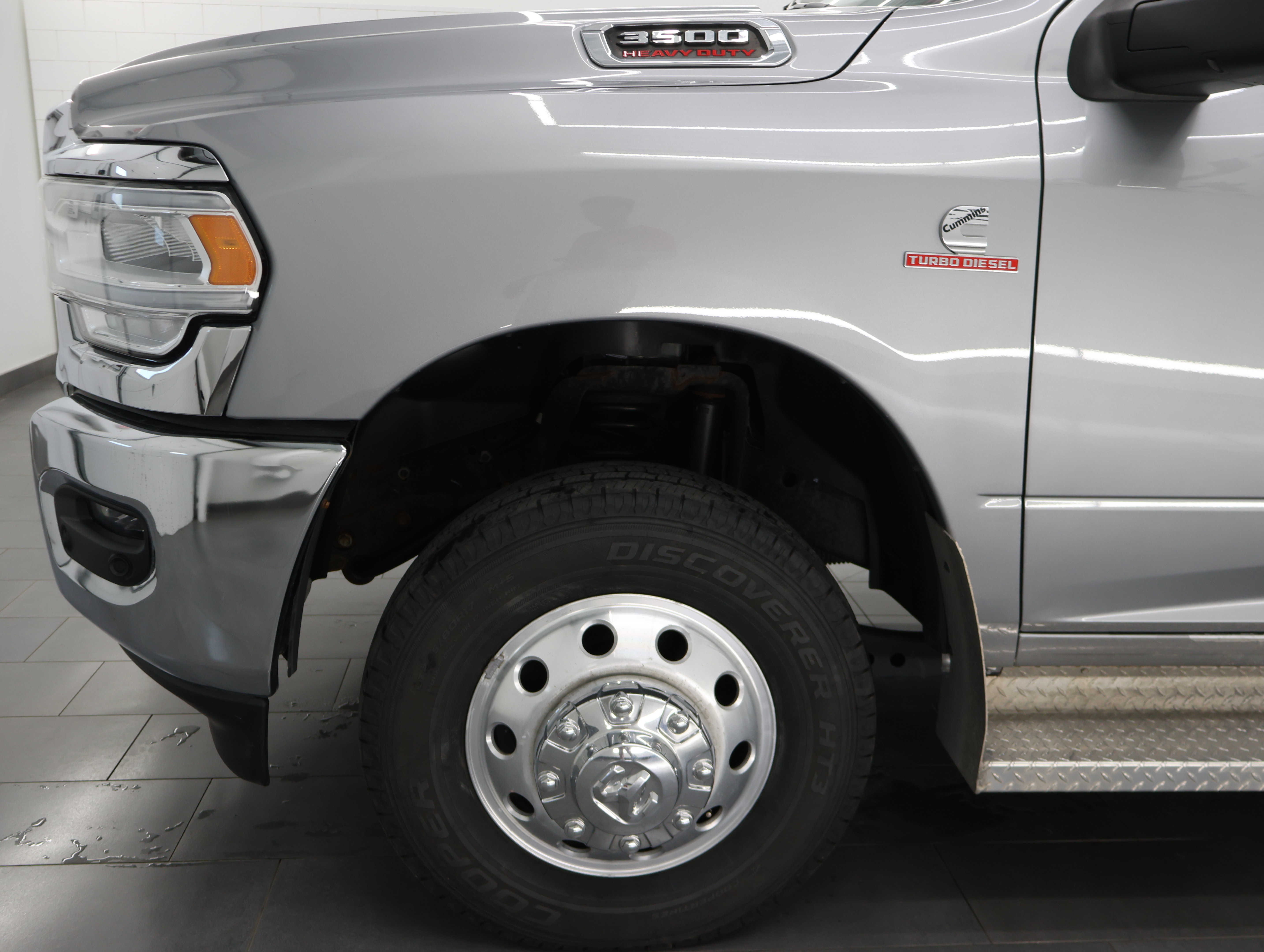 Used 2023 RAM 3500 Laramie AWD/4WD image 34